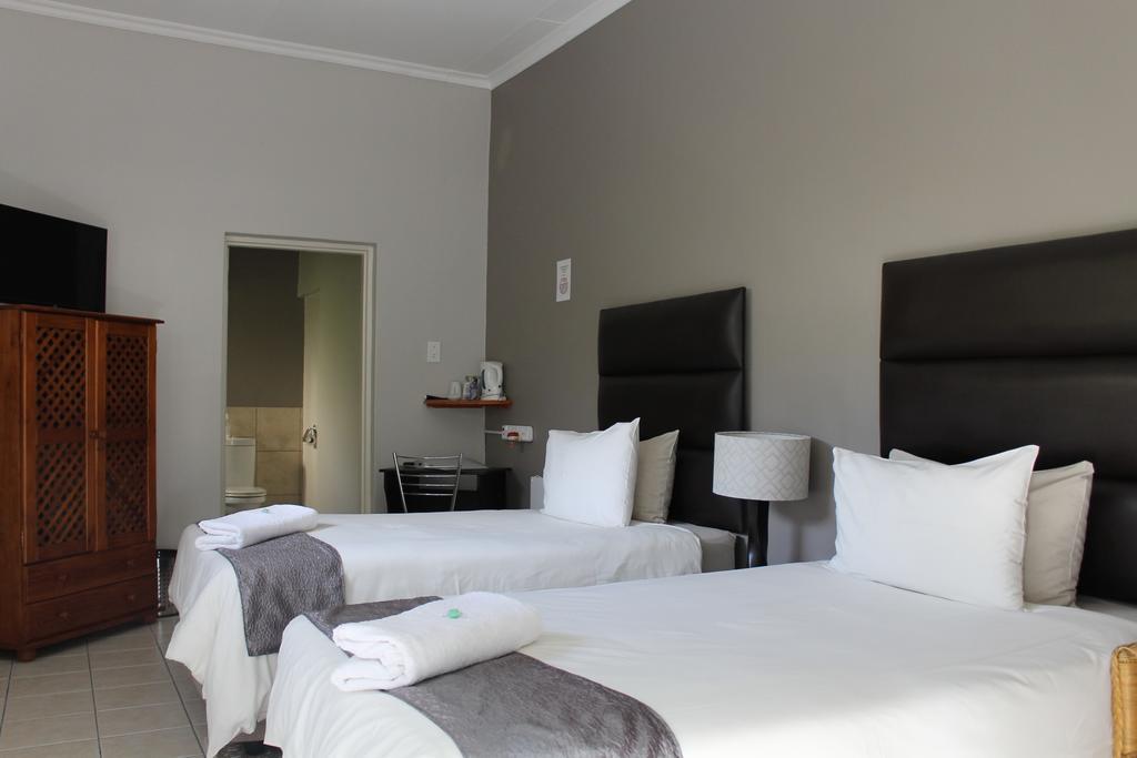 Fin And Feather Guest Lodge Boksburg Exterior photo