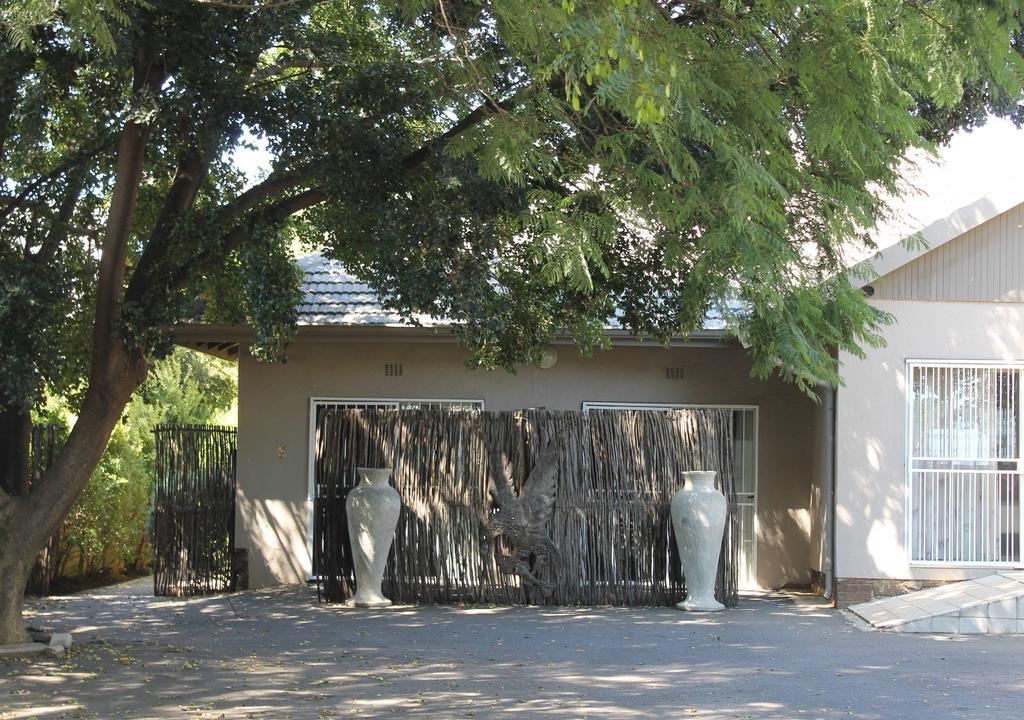 Fin And Feather Guest Lodge Boksburg Exterior photo