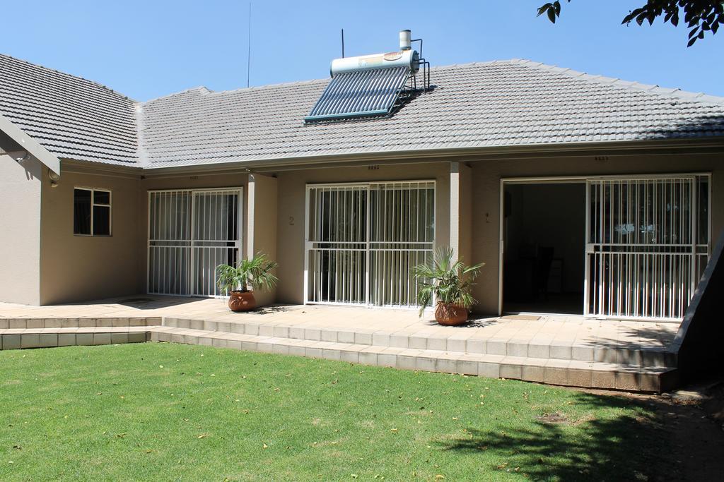 Fin And Feather Guest Lodge Boksburg Exterior photo