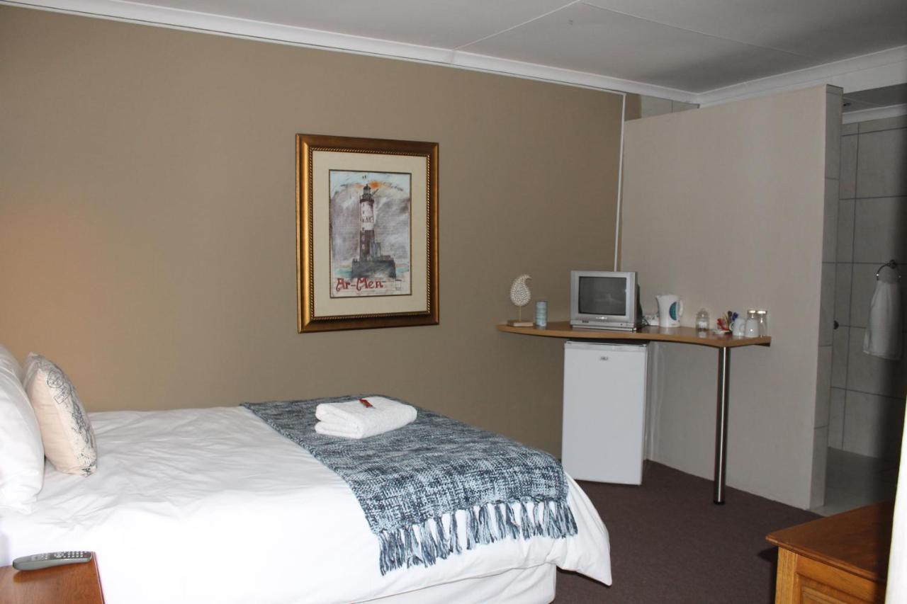 Fin And Feather Guest Lodge Boksburg Exterior photo